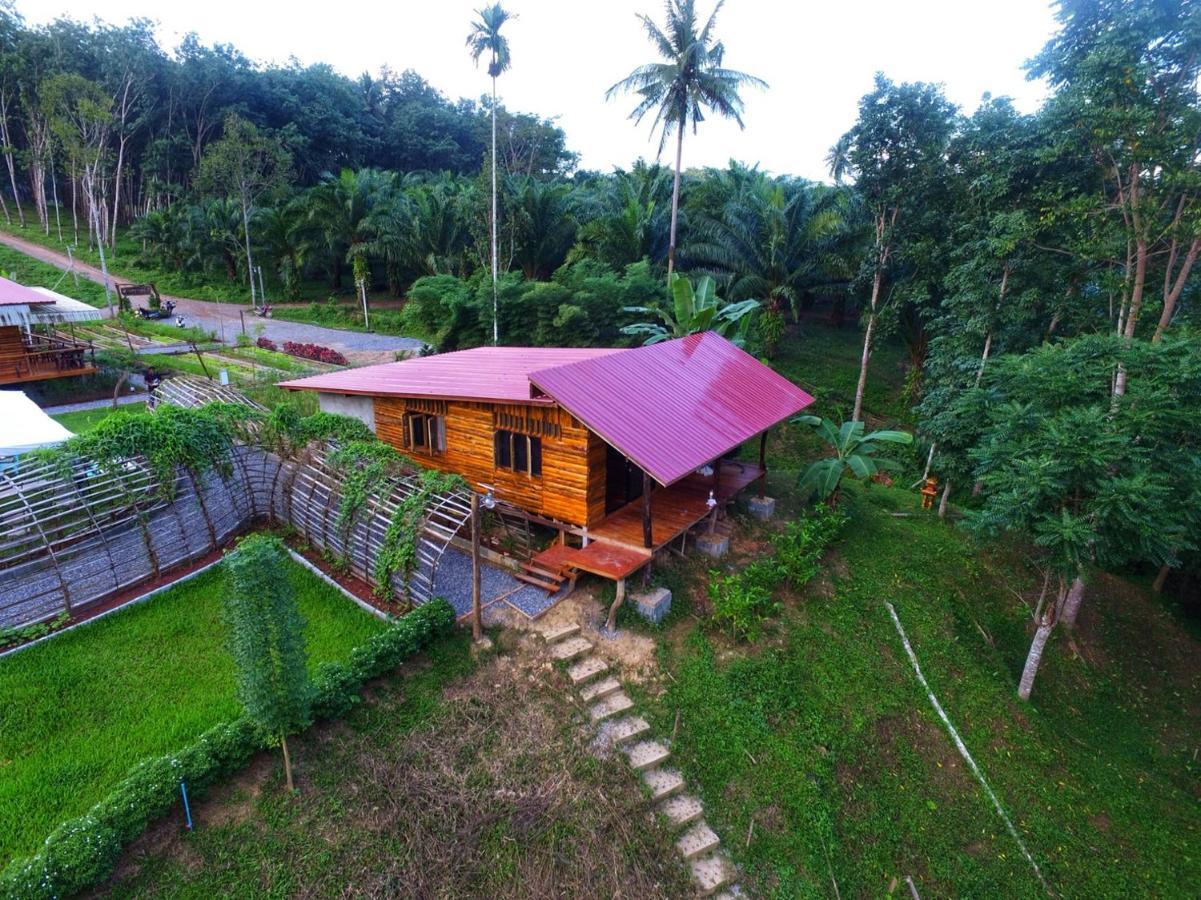 Bansuanphutarn Hotel Ban Pha Saeng Lang Exterior photo